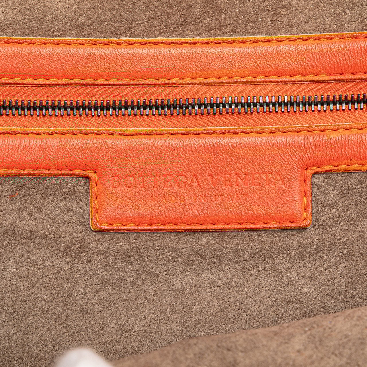 Bottega Veneta Nappa Intrecciato Nodini Crossbody Oranje