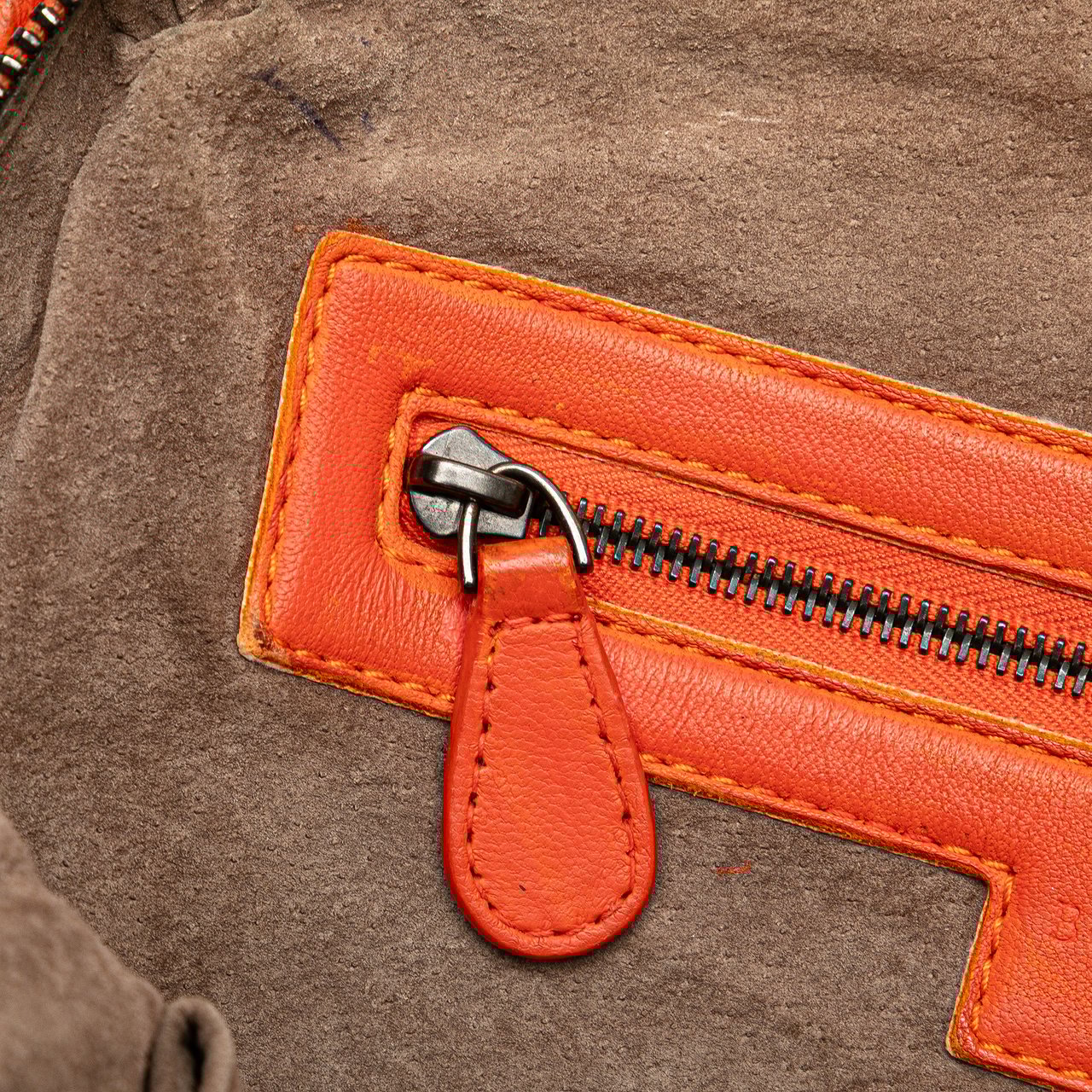 Bottega Veneta Nappa Intrecciato Nodini Crossbody Oranje