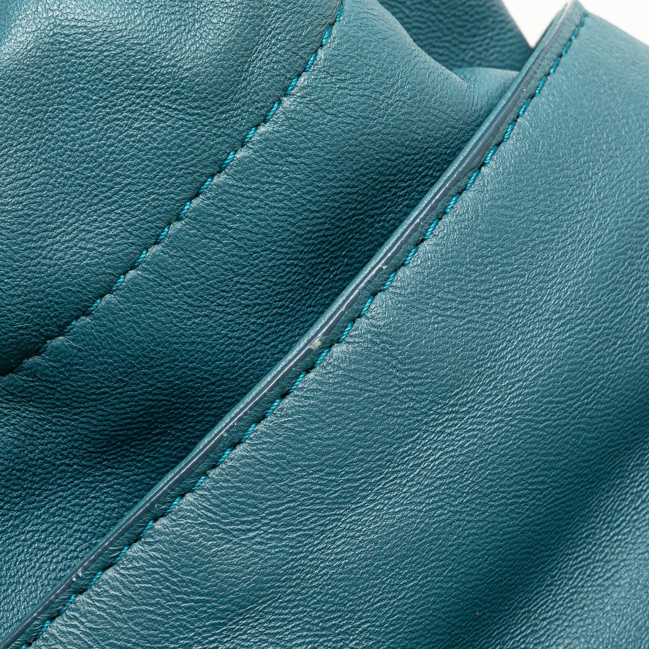 Bottega Veneta Nappa Intrecciato Bucket Blauw