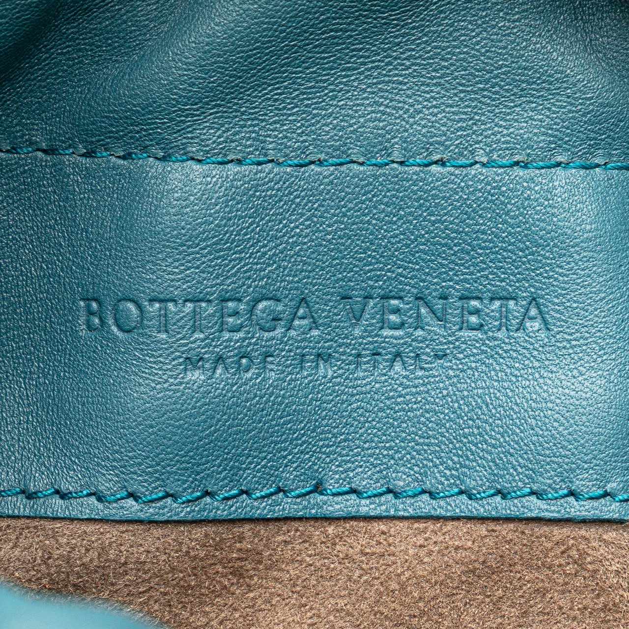 Bottega Veneta Nappa Intrecciato Bucket Blauw