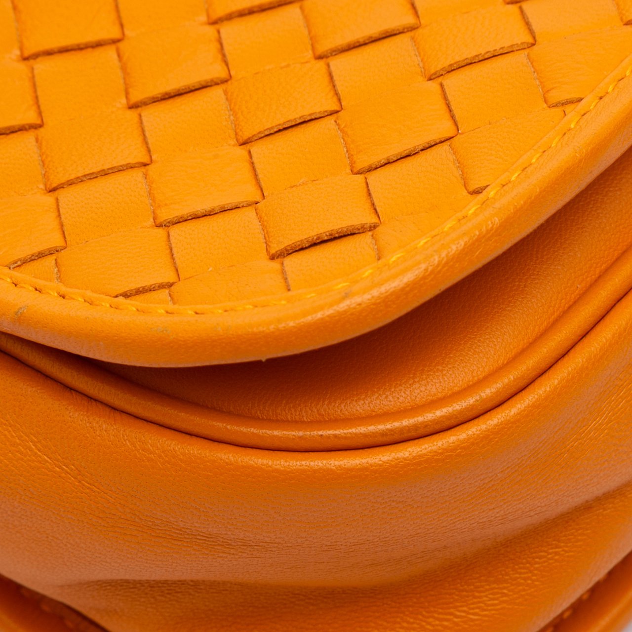 Bottega Veneta Nappa Intrecciato Flap Crossbody Oranje
