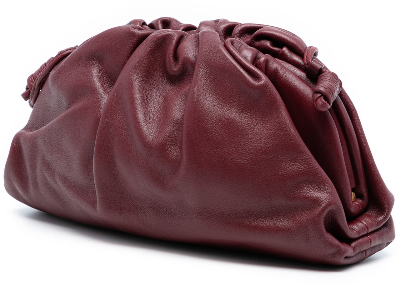 Bottega Veneta Lambskin The Mini Pouch Crossbody Rood