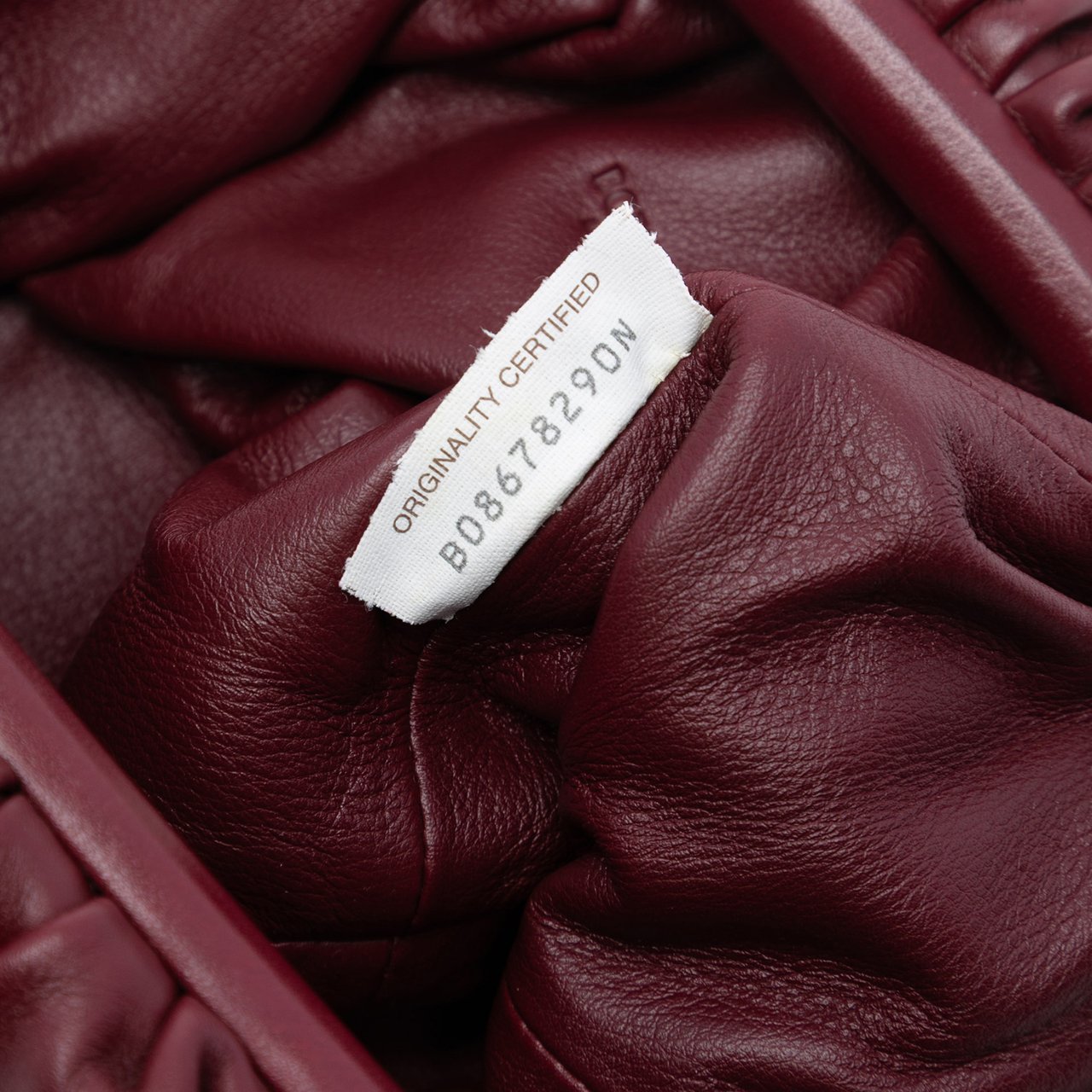 Bottega Veneta Lambskin The Mini Pouch Crossbody Rood