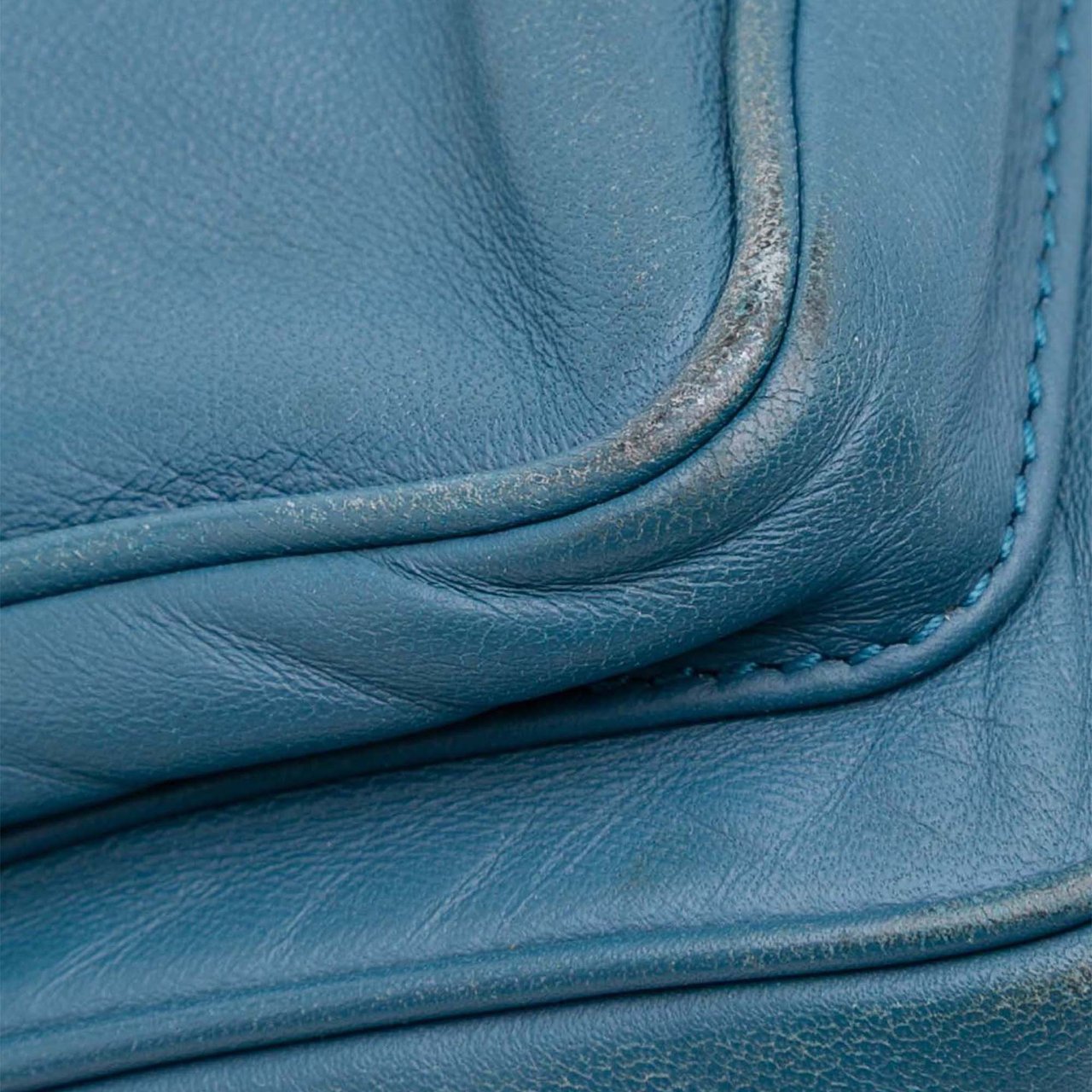 Bottega Veneta Intrecciato Trimmed Nappa Flap Crossbody Blauw