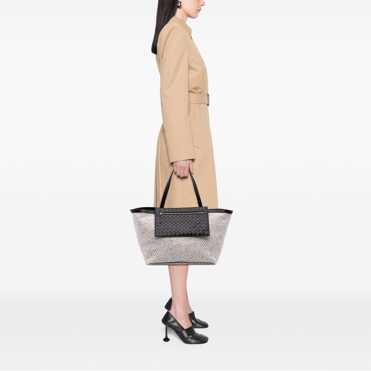Bottega Veneta Large Wool and Calfskin Flip Flap Tote Grijs