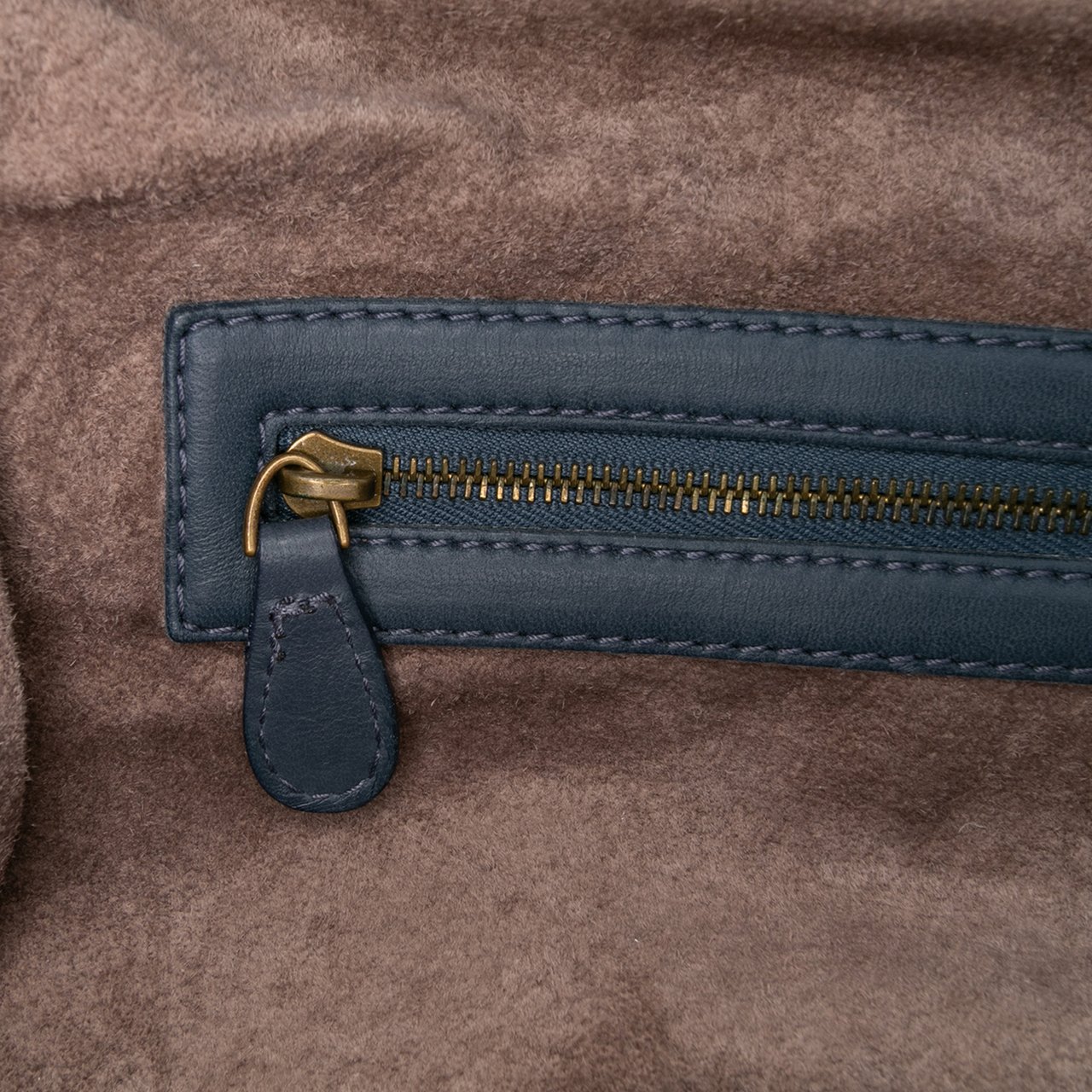 Bottega Veneta Nappa Intrecciato Frame Top Handle Bag Blauw