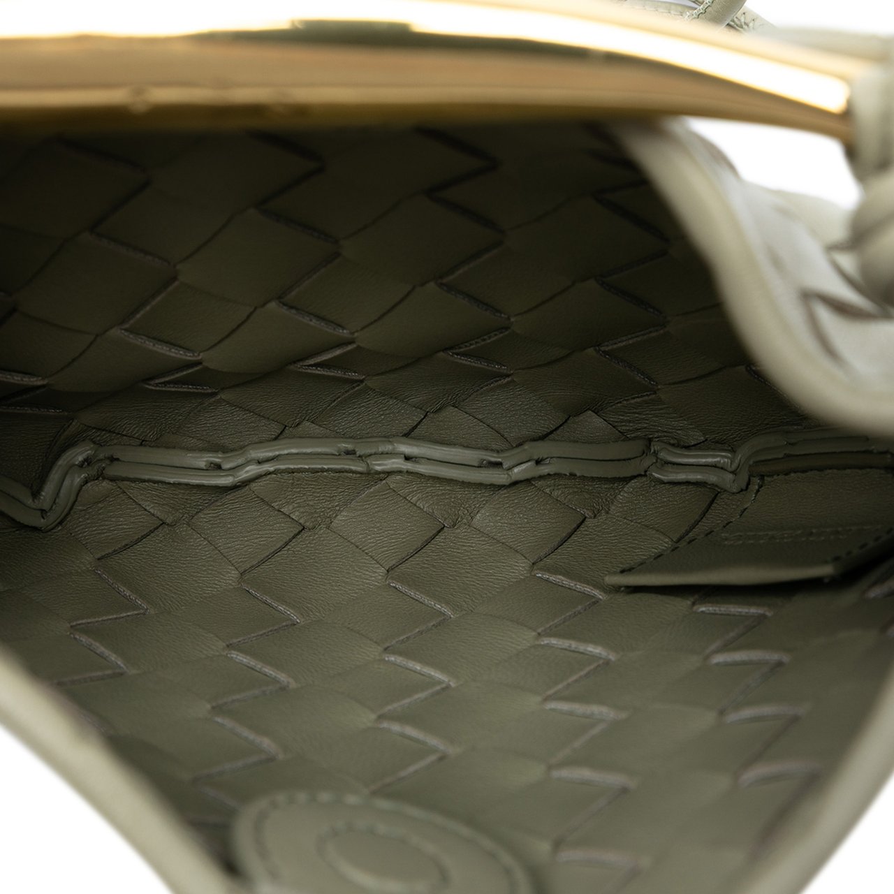 Bottega Veneta Baby Lambskin Intrecciato Sardine Bruin