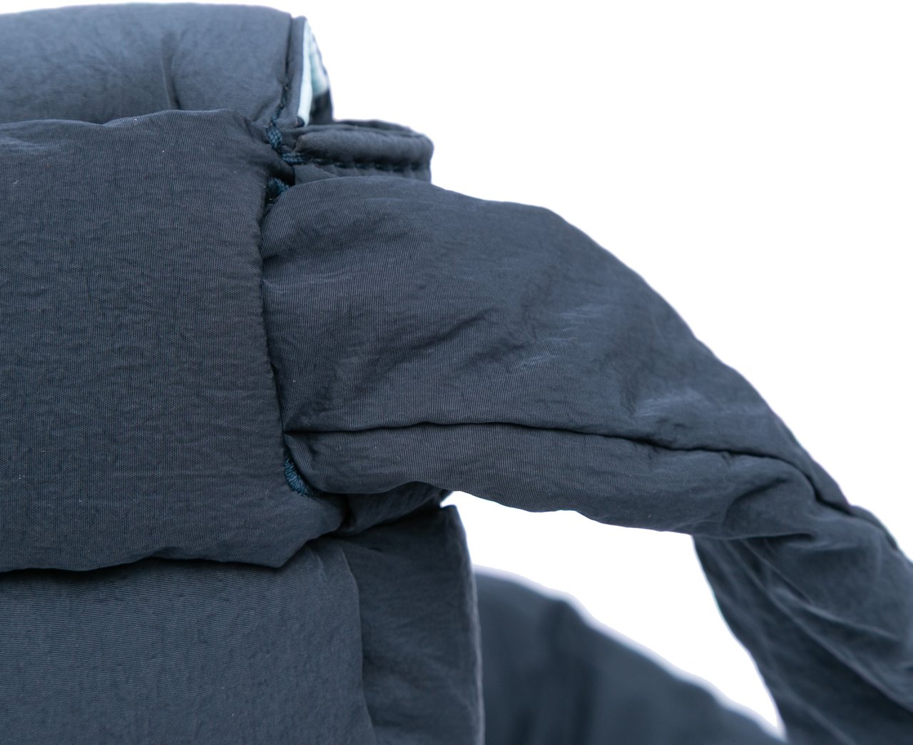 Bottega Veneta Mini Nylon Intrecciato Padded Tech Cassette Crossbody Blauw