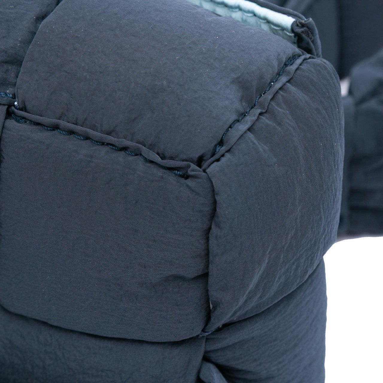 Bottega Veneta Mini Nylon Intrecciato Padded Tech Cassette Crossbody Blauw