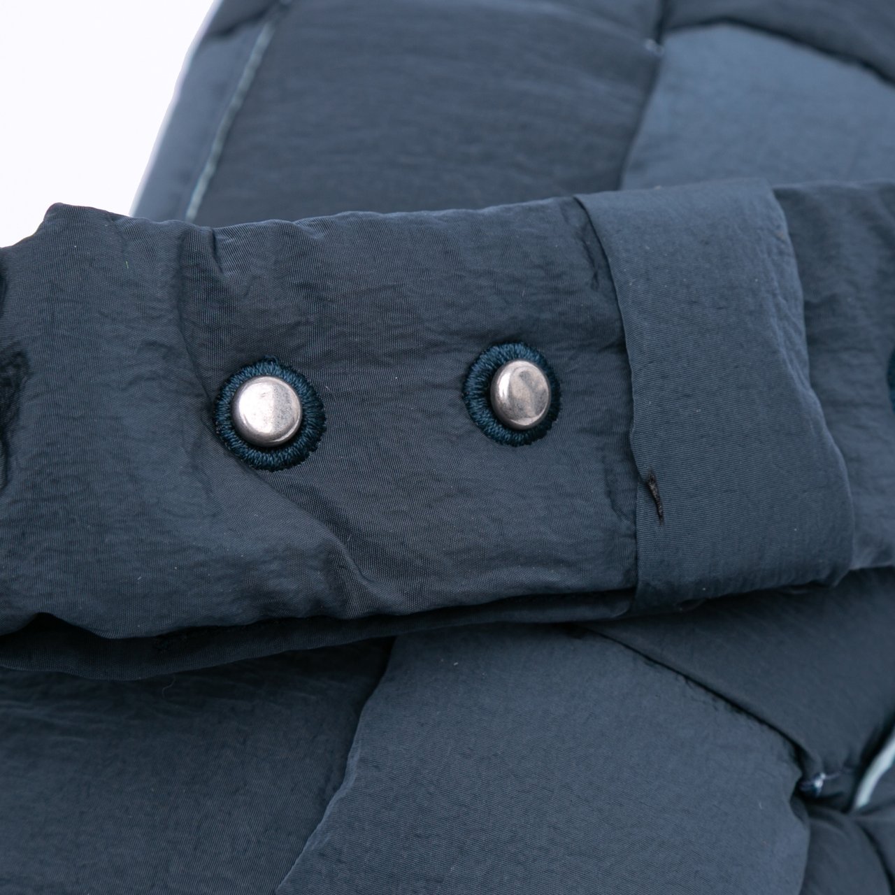 Bottega Veneta Mini Nylon Intrecciato Padded Tech Cassette Crossbody Blauw