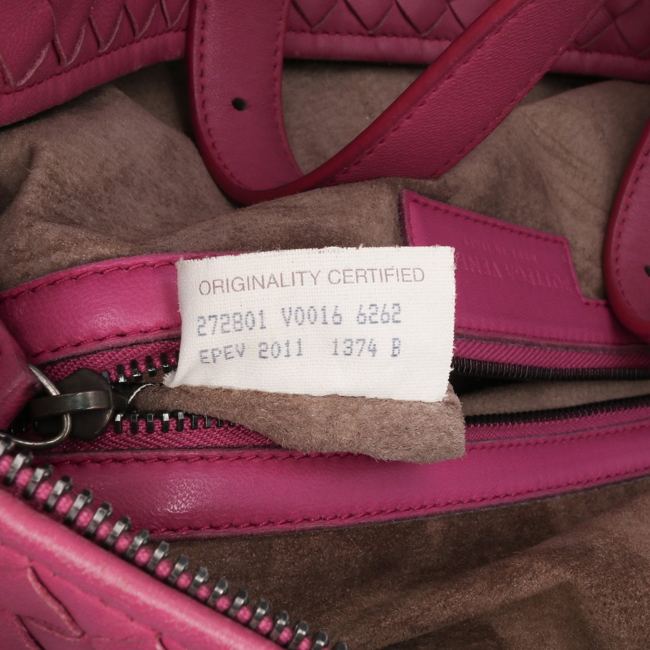 Bottega Veneta Nappa Intrecciato Montaigne Shoulder Bag Roze