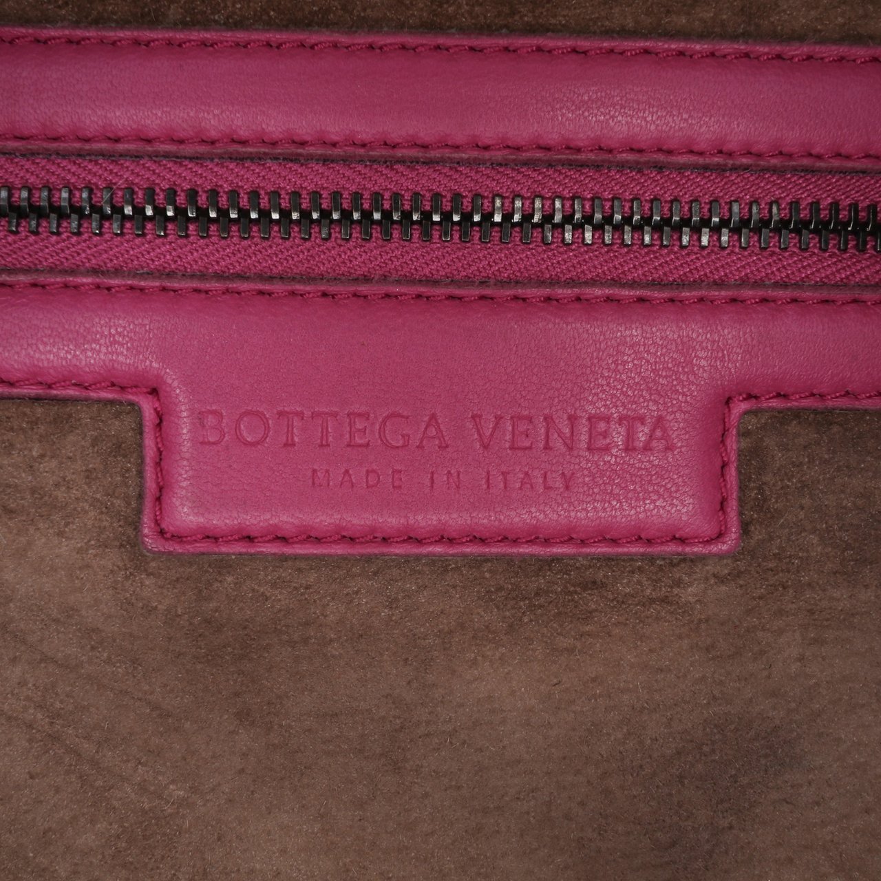 Bottega Veneta Nappa Intrecciato Montaigne Shoulder Bag Roze