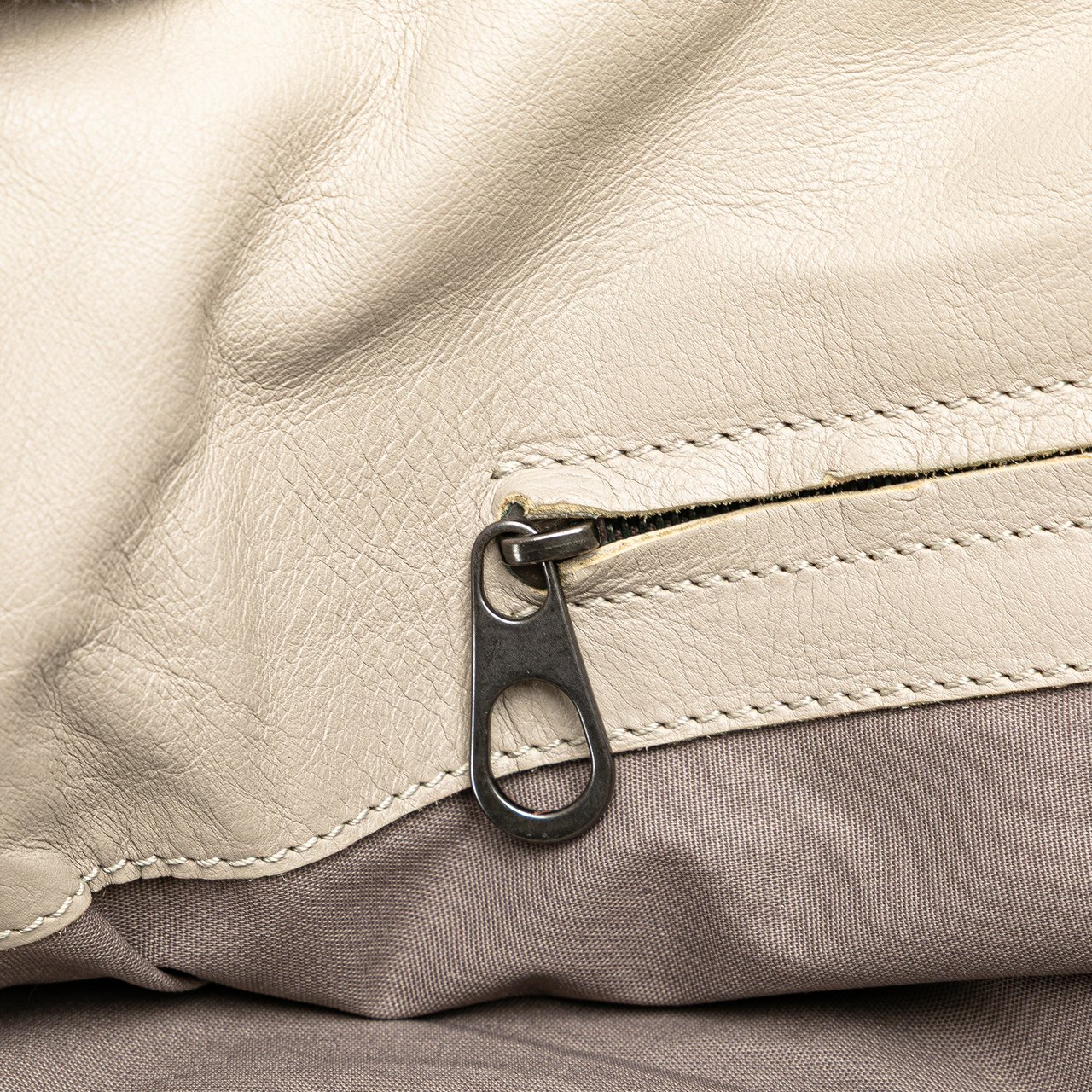 Bottega Veneta Leather Intrecciato Side Zip Tote Grijs