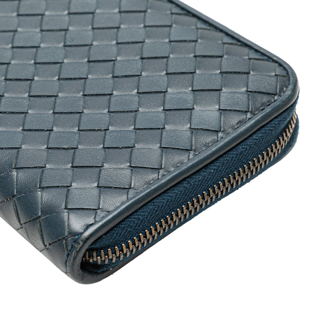 Bottega Veneta Nappa Intrecciato Zip Around Long Wallet Blauw