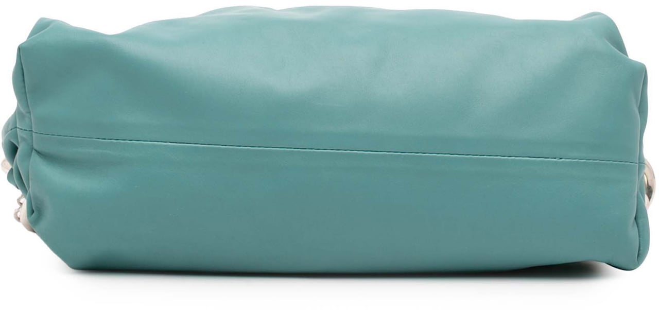 Bottega Veneta Lambskin Chain Pouch Blauw