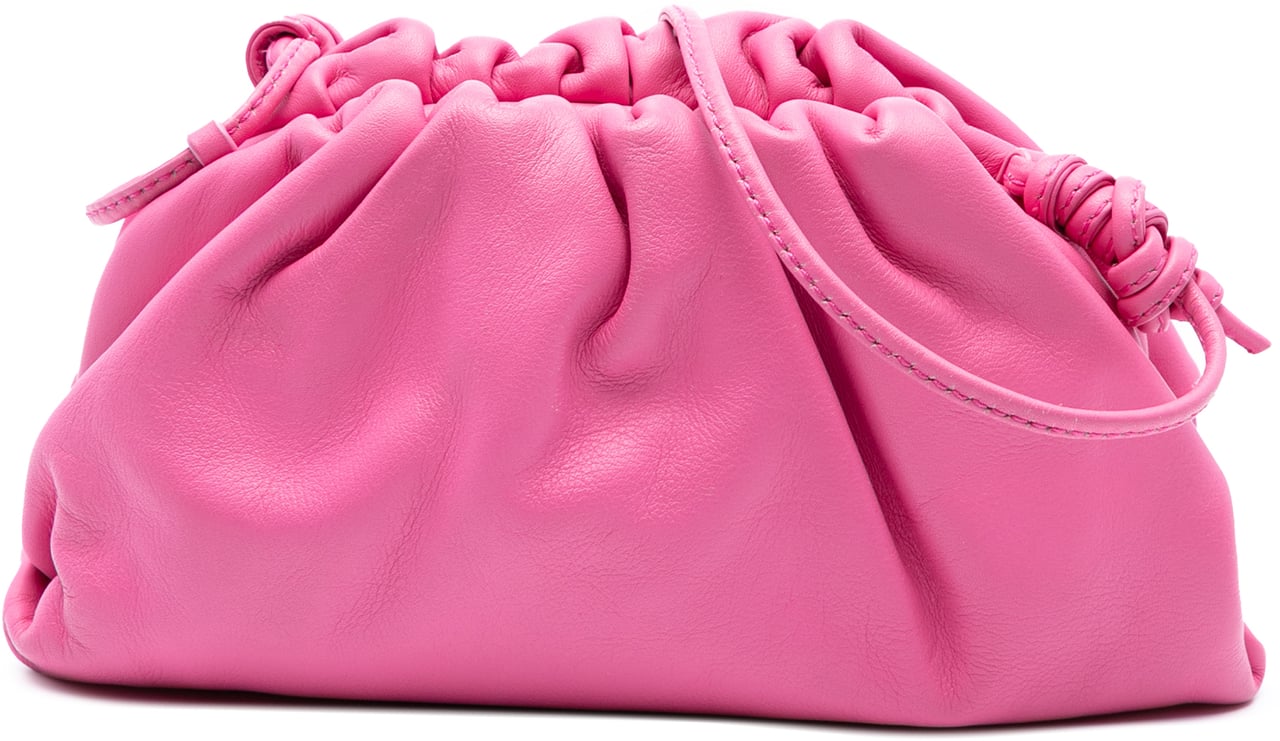Bottega Veneta Lambskin The Mini Pouch Crossbody Roze