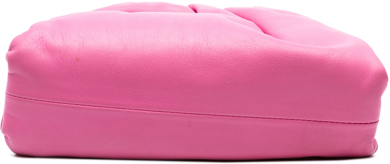 Bottega Veneta Lambskin The Mini Pouch Crossbody Roze