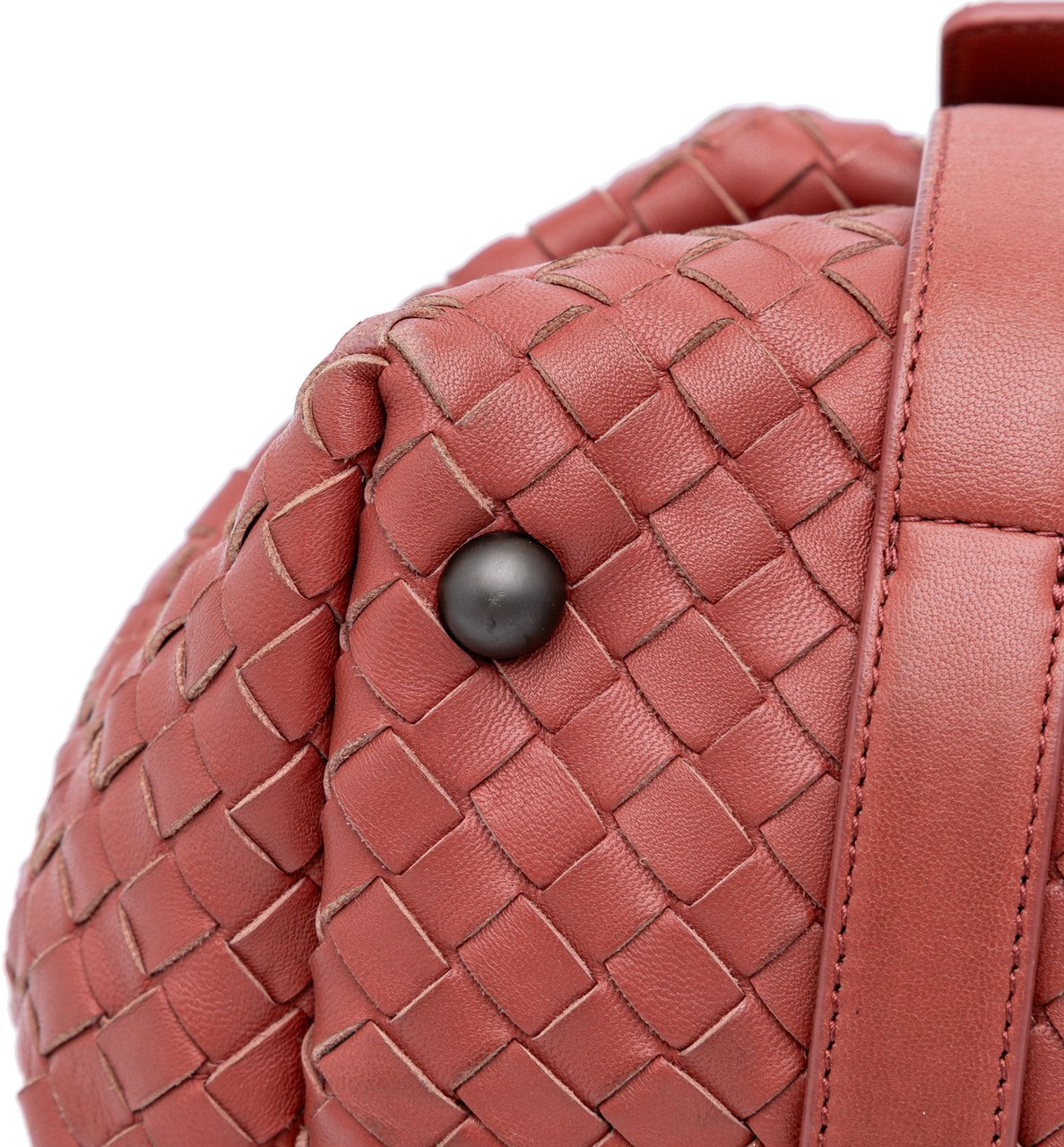 Bottega Veneta Nappa Intrecciato Montaigne Shoulder Bag Rood