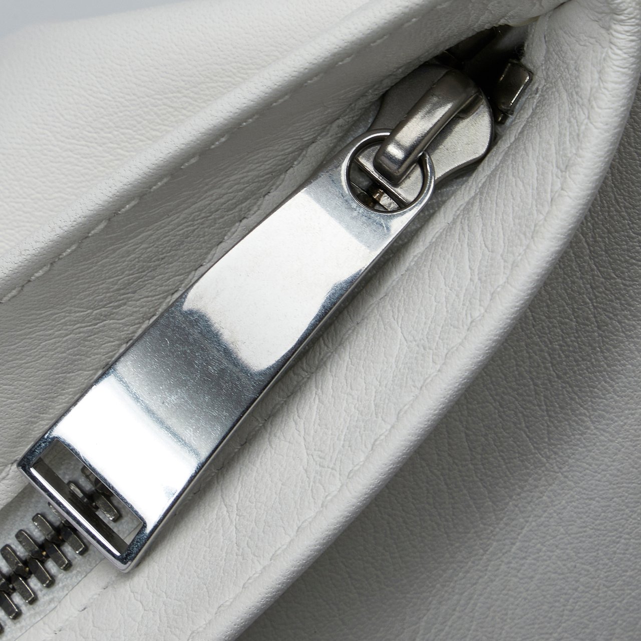 Bottega Veneta The Twist Wit