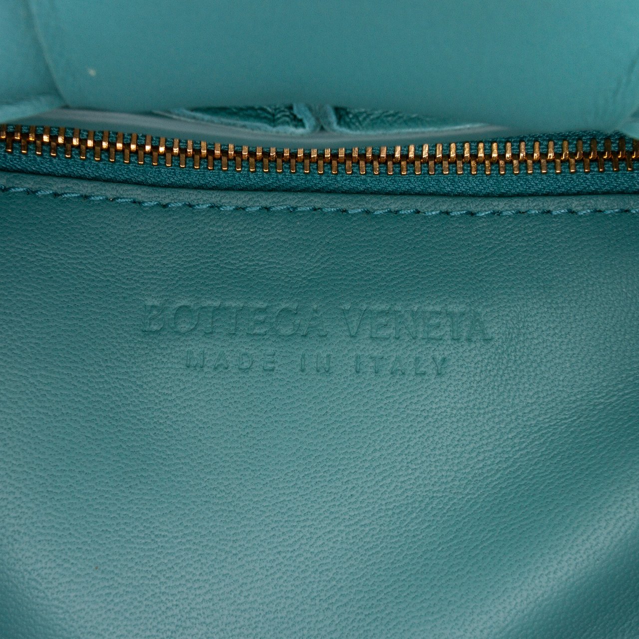 Bottega Veneta Nappa Intrecciato Padded Chain Cassette Satchel Blauw