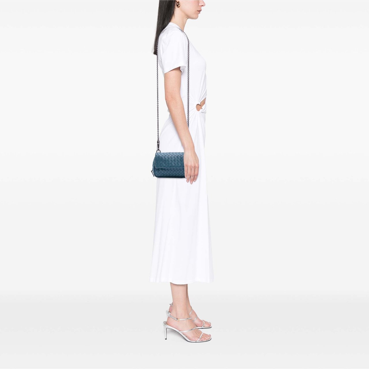 Bottega Veneta Mini Nappa Intrecciato Expandable Chain Crossbody Blauw