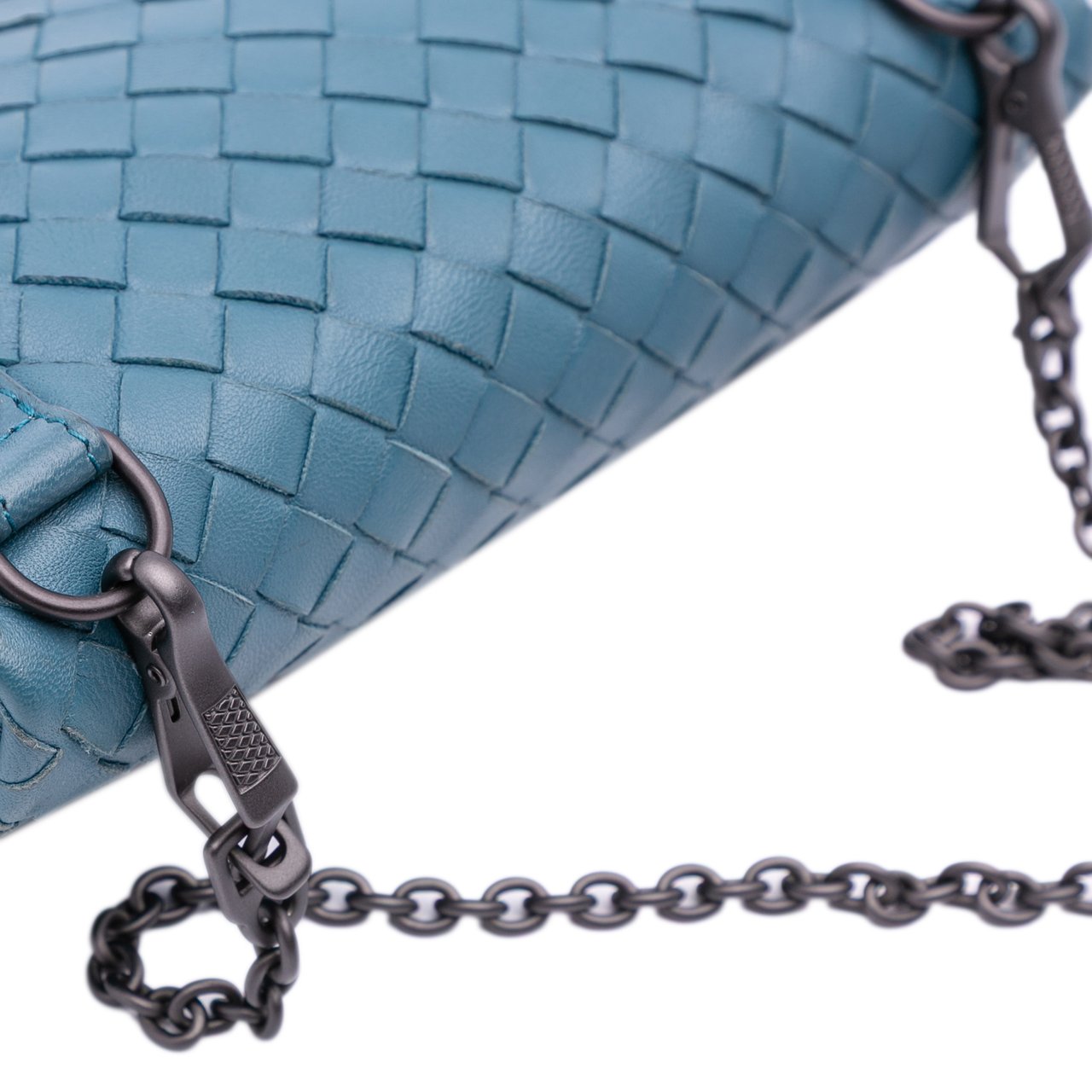Bottega Veneta Mini Nappa Intrecciato Expandable Chain Crossbody Blauw