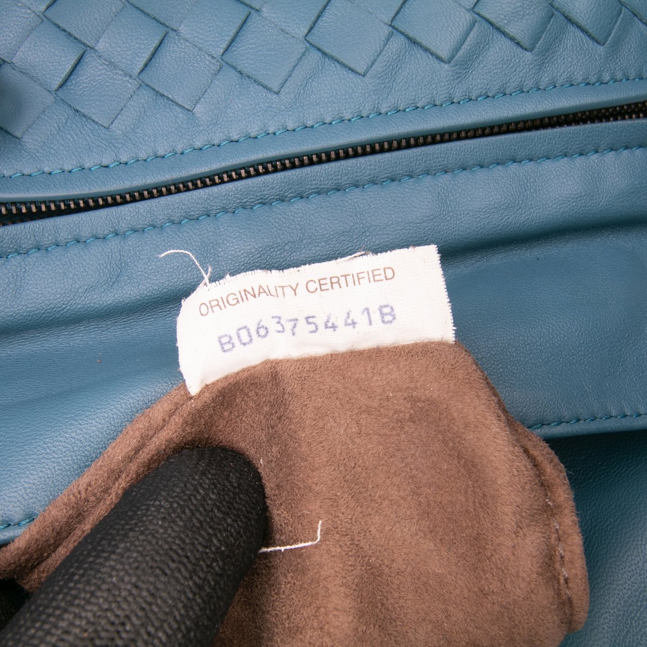 Bottega Veneta Mini Nappa Intrecciato Expandable Chain Crossbody Blauw