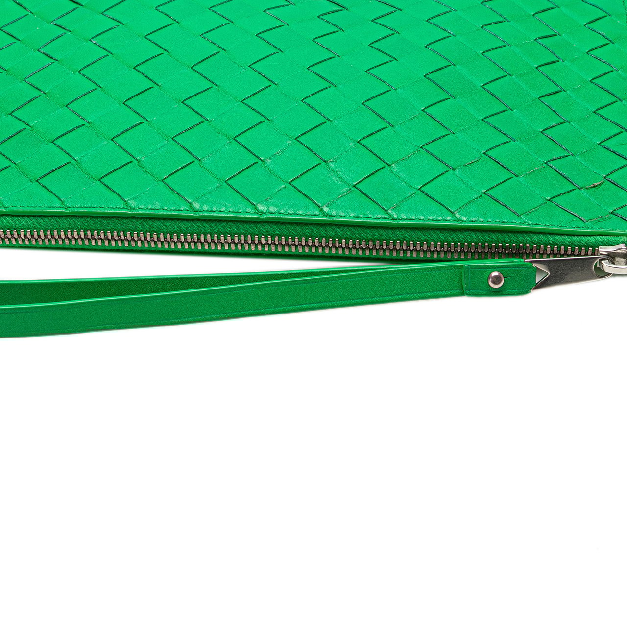 Bottega Veneta Intrecciato Leather Clutch Groen