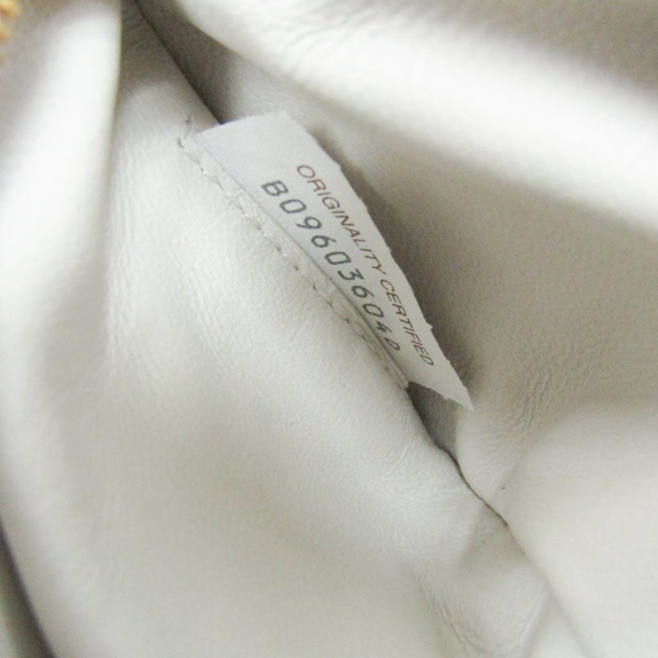 Bottega Veneta Cassette Chain Padded Maxi Intrecciato Leather Wit