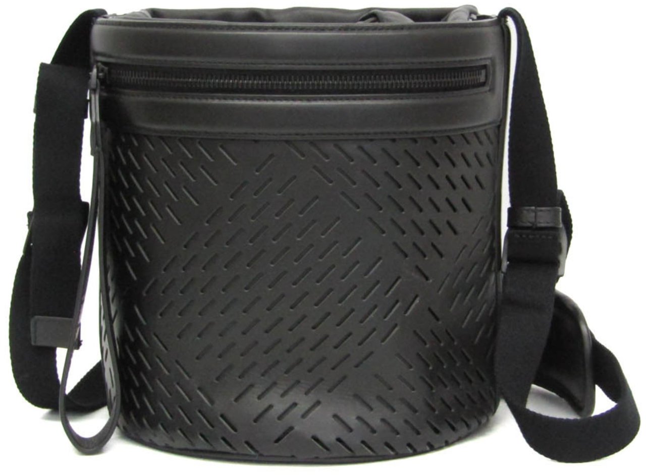 Bottega Veneta Bottega Veneta Paper Bucket Bag Perforated Leather Zwart