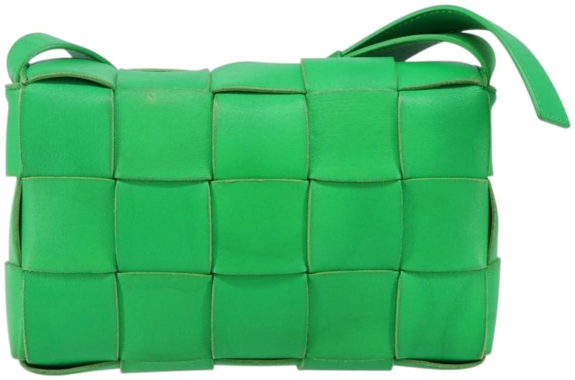 Bottega Veneta Bottega Veneta Cassette Crossbody Bag Maxi Intrecciato Leather Small Groen