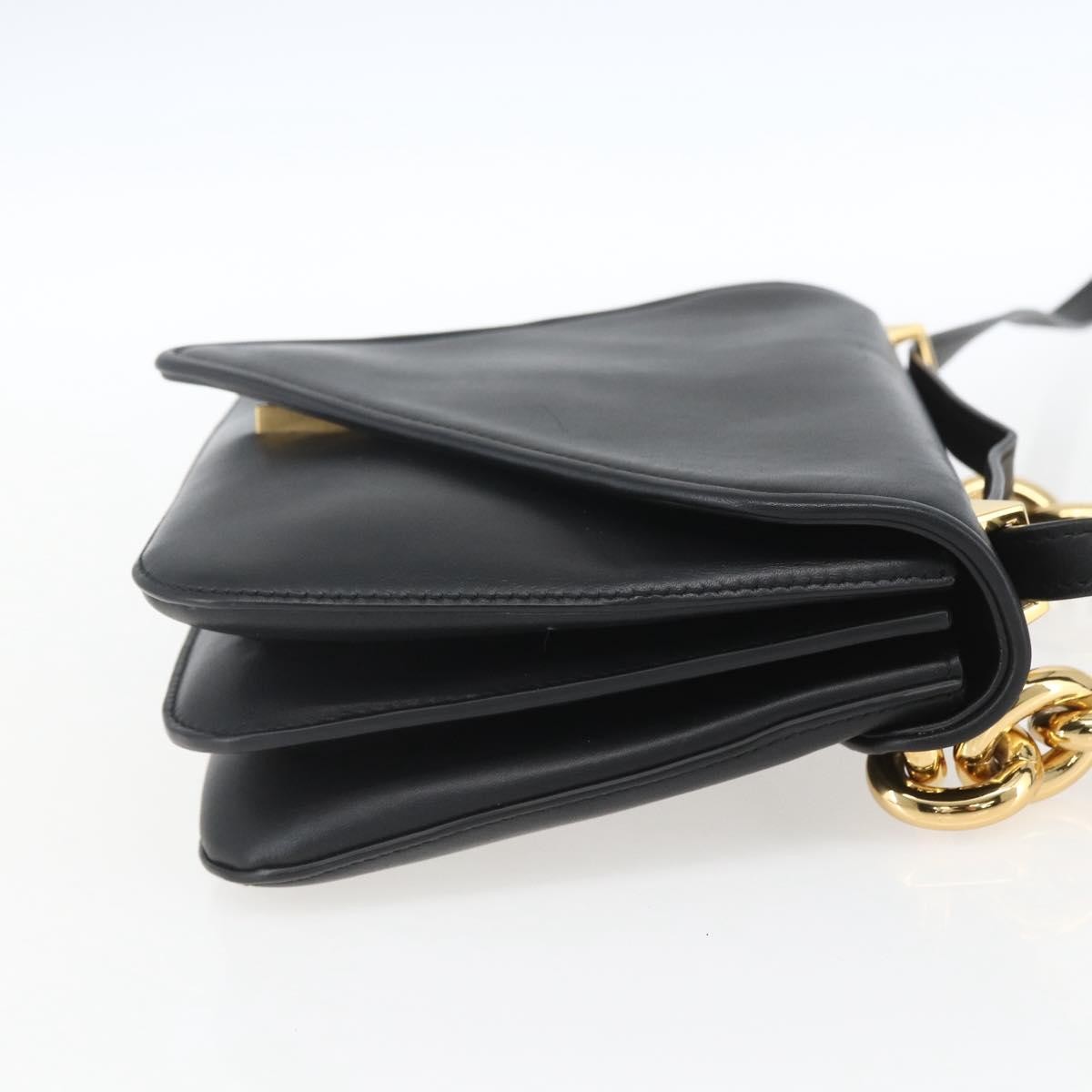 Bottega Veneta Bottega Veneta Mount Shoulder Bag Leather Small Zwart