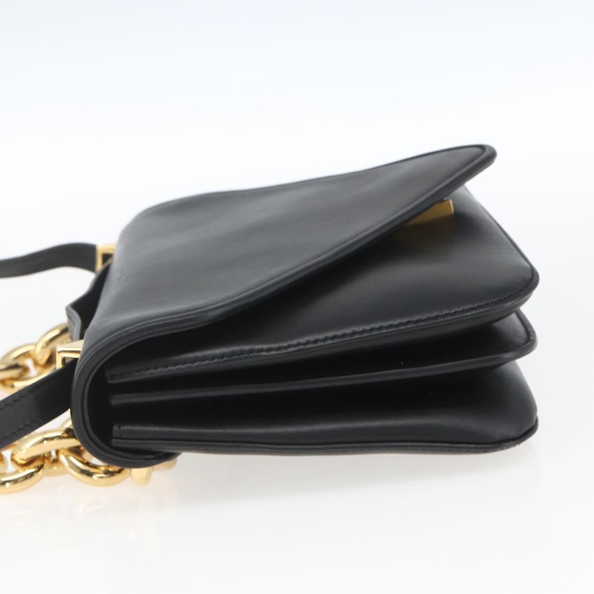 Bottega Veneta Bottega Veneta Mount Shoulder Bag Leather Small Zwart