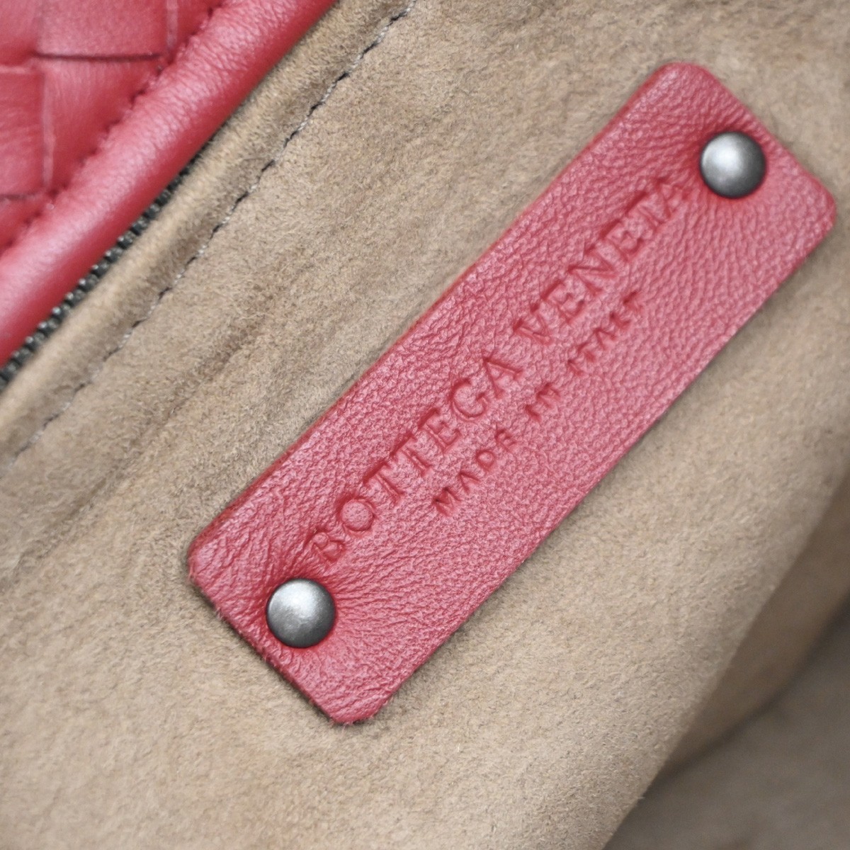 Bottega Veneta Bottega Veneta Cesta Intrecciato Tote bag Leather Rood