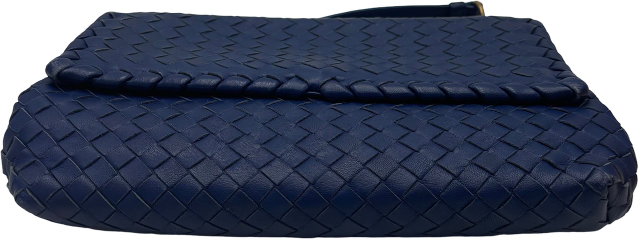 Bottega Veneta Olimpia Intrecciato Microstuds Lambskin Small Blauw