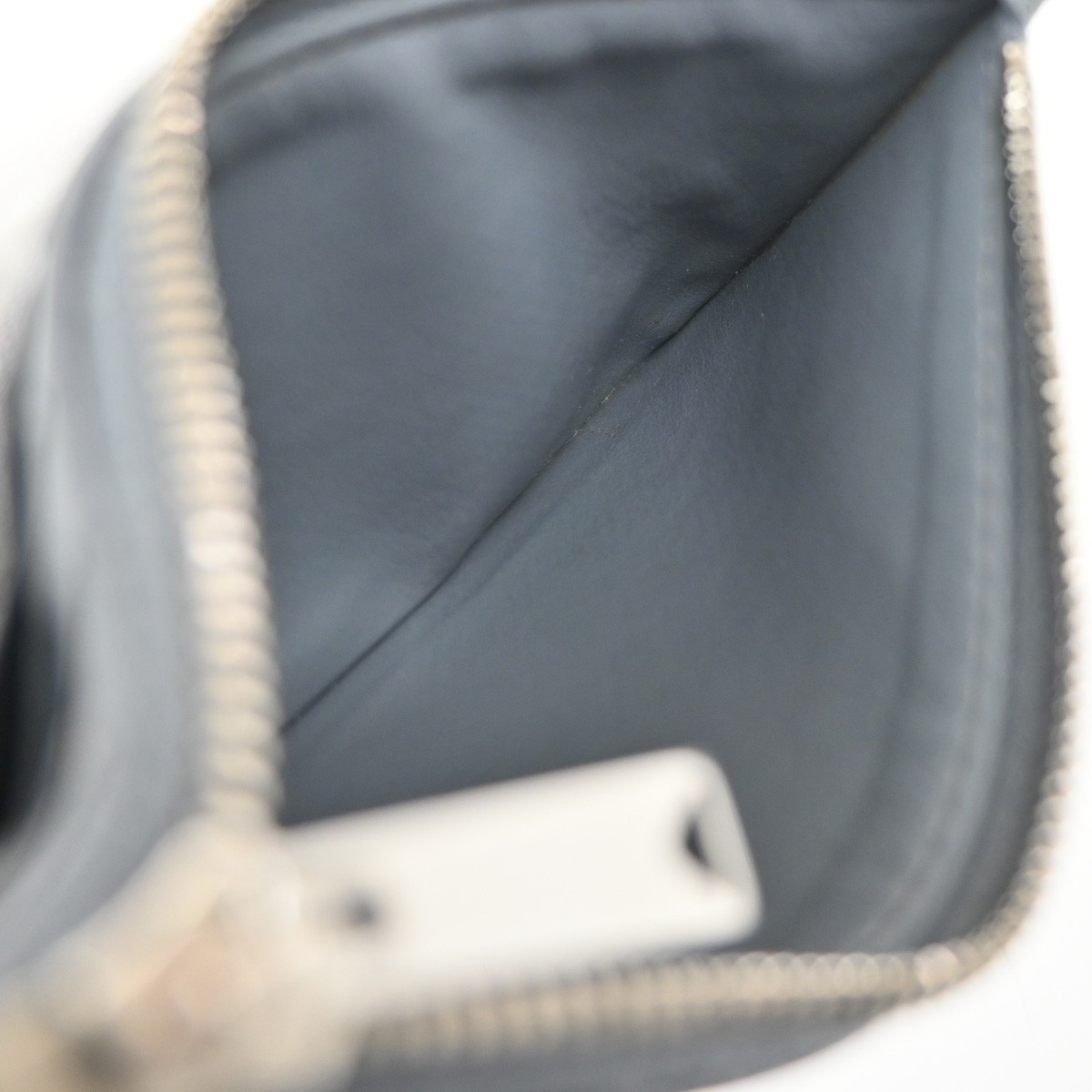 Bottega Veneta Bottega Veneta Zipped Card Holder Intrecciato Leather Long Grijs