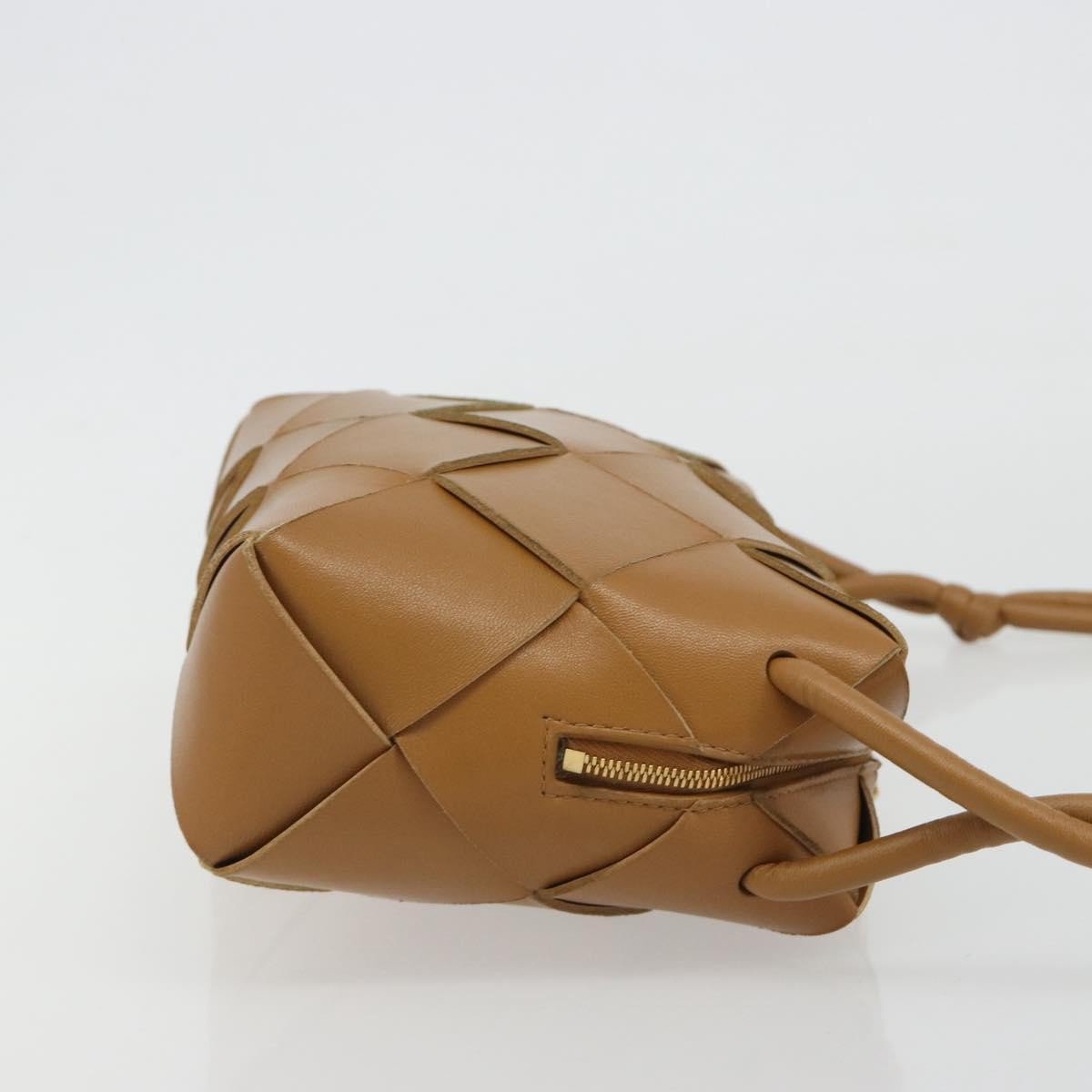 Bottega Veneta Cassette Camera Maxi Intrecciato Leather Small Bruin