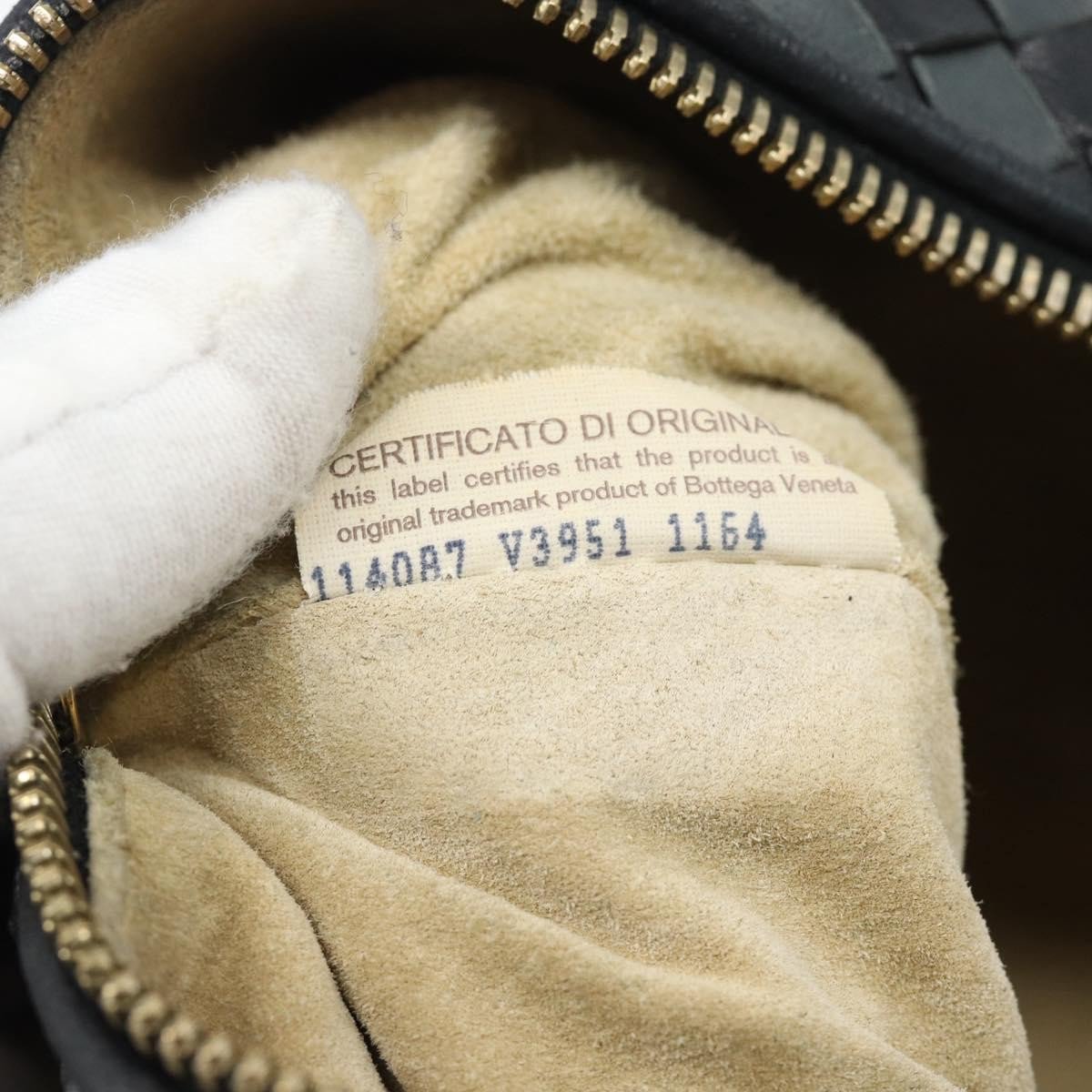 Bottega Veneta Handle Pouch Intrecciato Nappa Zwart