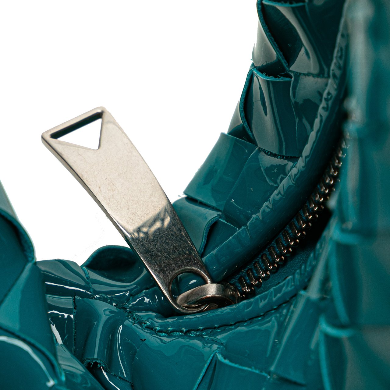 Bottega Veneta Mini Patent Intrecciato Jodie Blauw