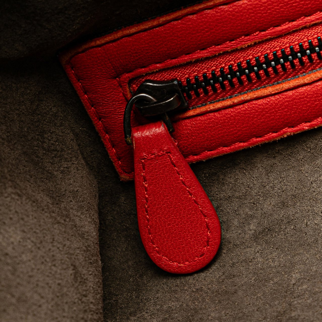 Bottega Veneta Nappa Intrecciato Montaigne Shoulder Bag Rood