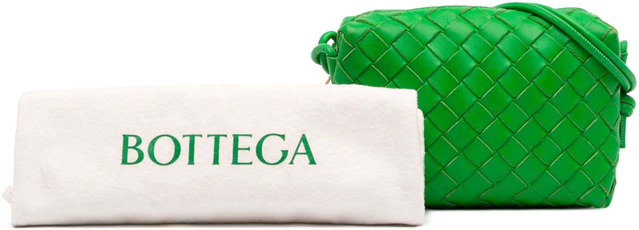 Bottega Veneta Mini Lambskin Intrecciato Loop Camera Bag Groen