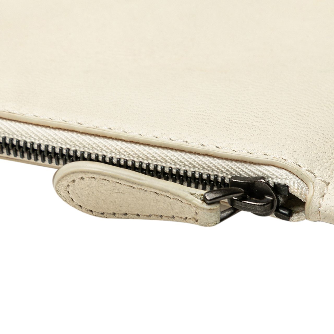 Bottega Veneta Medium Lambskin Intreccio Cabat Tote Wit