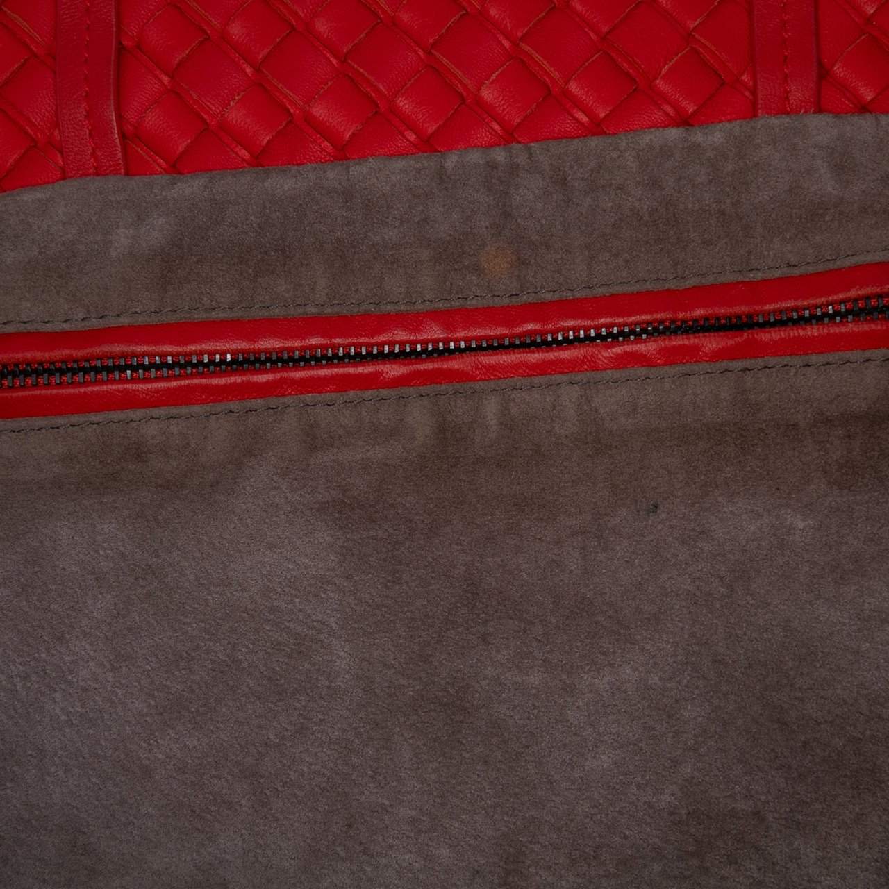 Bottega Veneta Intrecciato Trimmed Bicolor Nappa Satchel Grijs