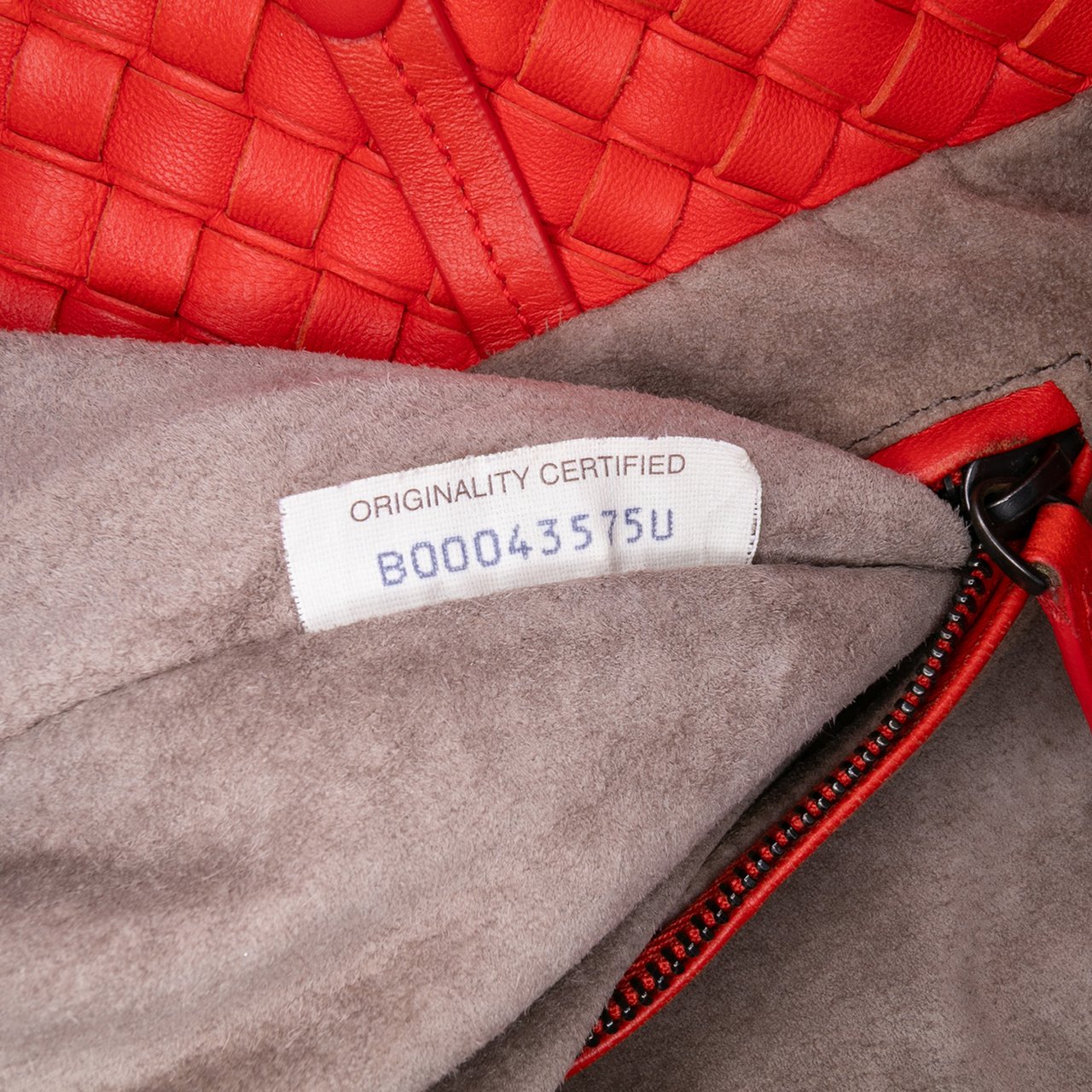 Bottega Veneta Intrecciato Trimmed Bicolor Nappa Satchel Grijs
