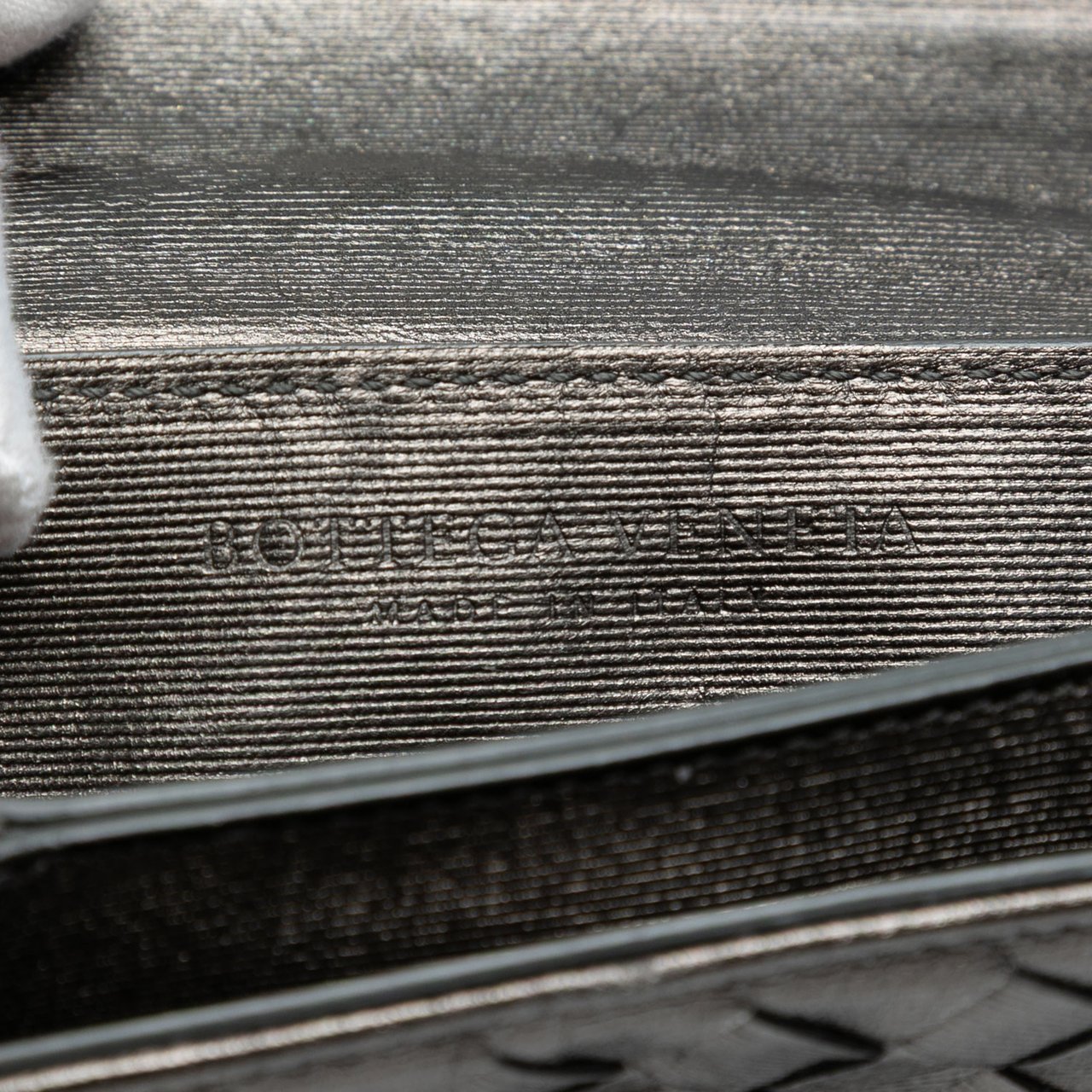 Bottega Veneta Mini Metallic Nappa Intrecciato Chain Flap Crossbody Grijs