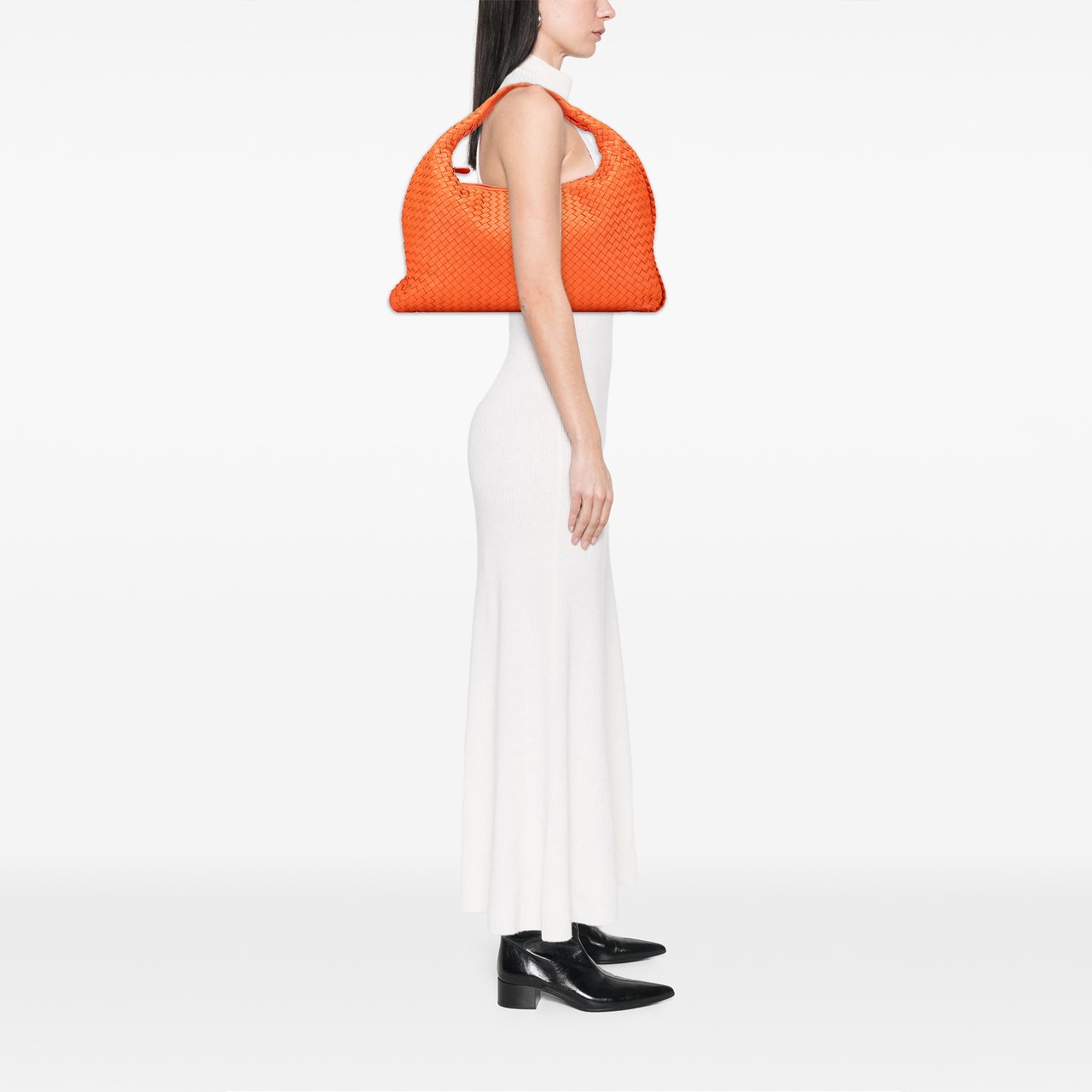 Bottega Veneta Medium Nappa Intrecciato Veneta Hobo Oranje