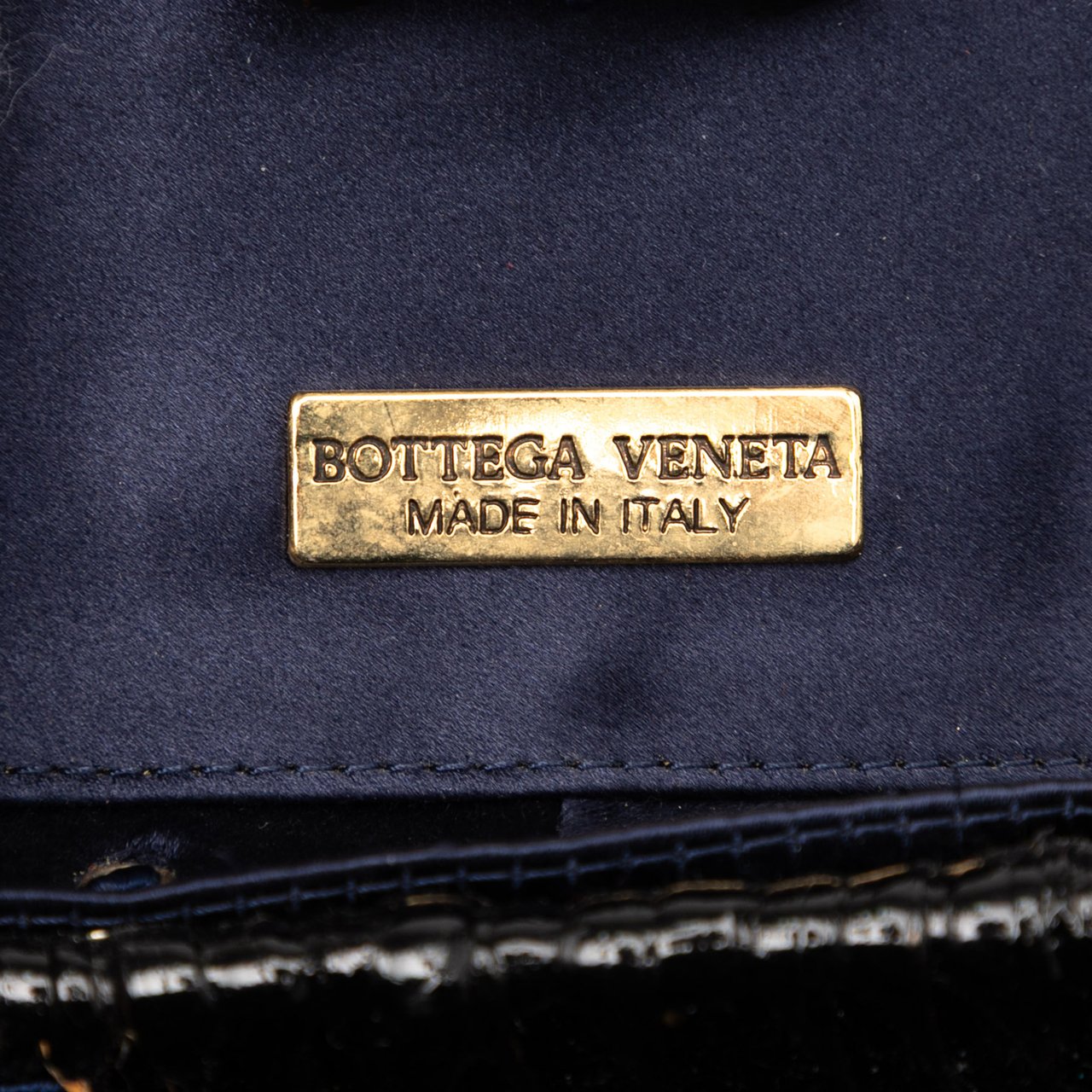 Bottega Veneta Satin Intrecciato and Wicker Crossbody Zwart
