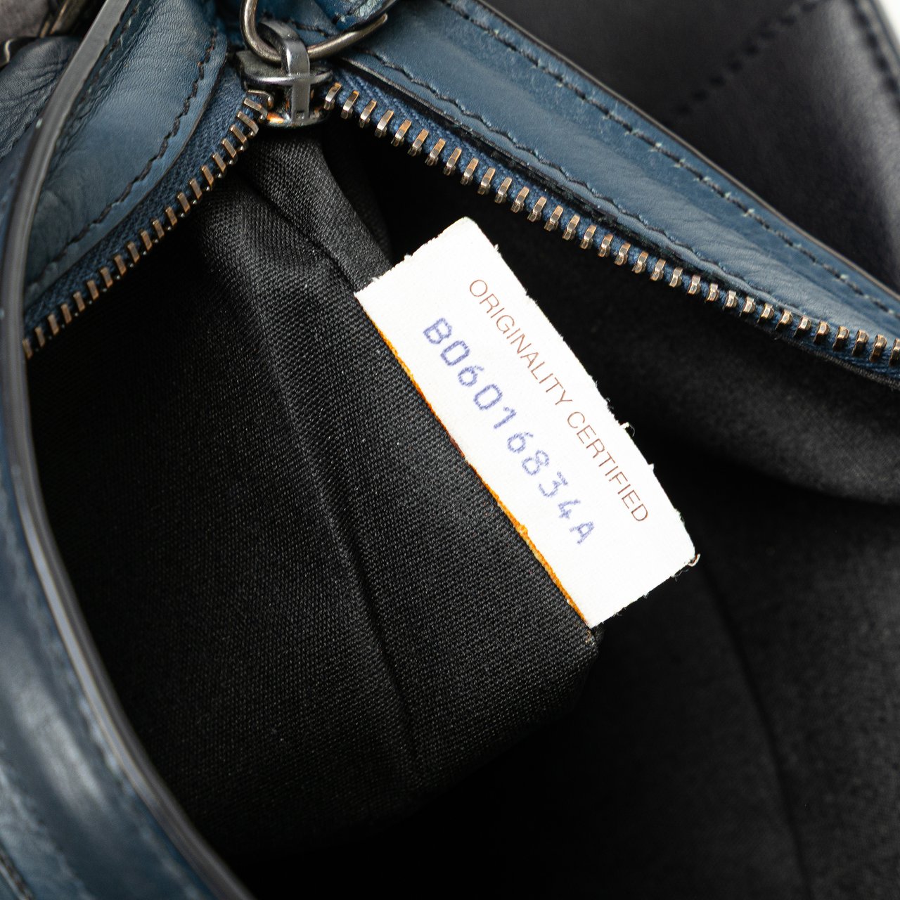 Bottega Veneta Intrecciato Trimmed Nappa Wristlet Clutch Blauw