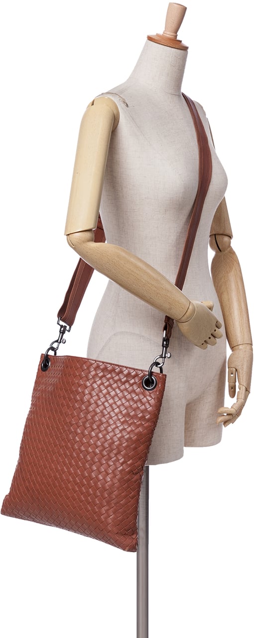 Bottega Veneta Leather Intrecciato Crossbody Bruin