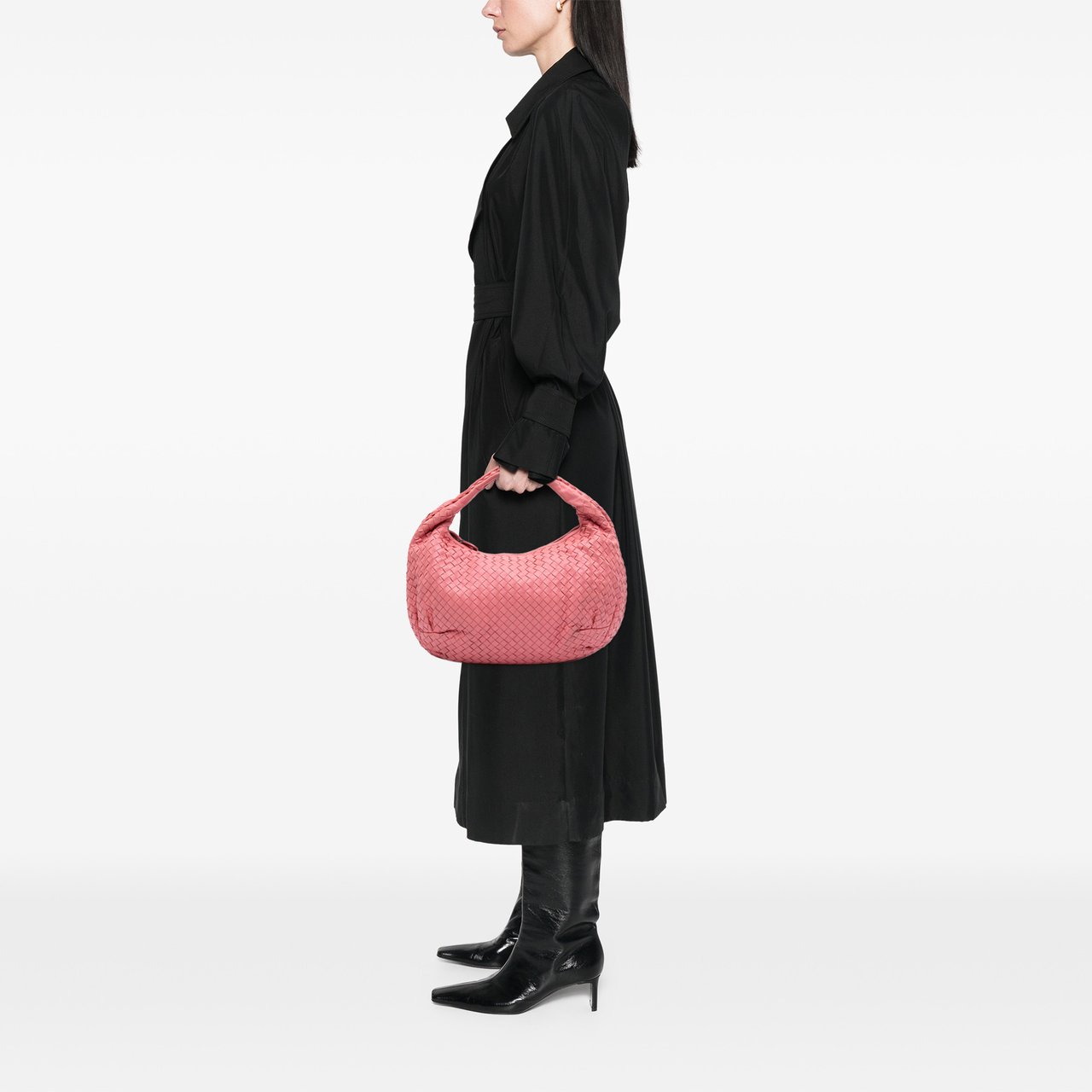 Bottega Veneta Medium Nappa Intrecciato Belly Hobo Roze